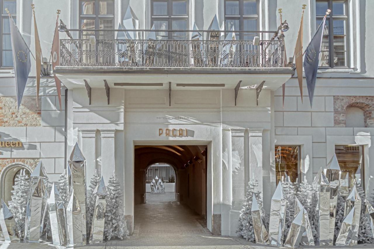Hotel Pacai, Vilnius, A Member Of Design Hotels ภายนอก รูปภาพ Entrance to the museum