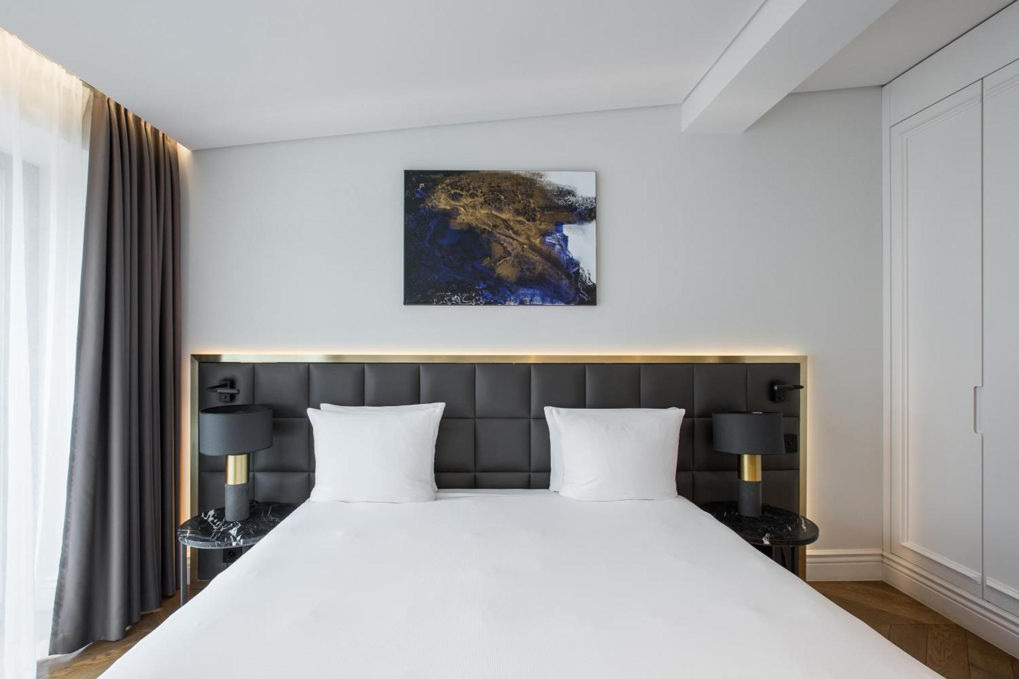Hotel Pacai, Vilnius, A Member Of Design Hotels ภายนอก รูปภาพ A bedroom at the hotel