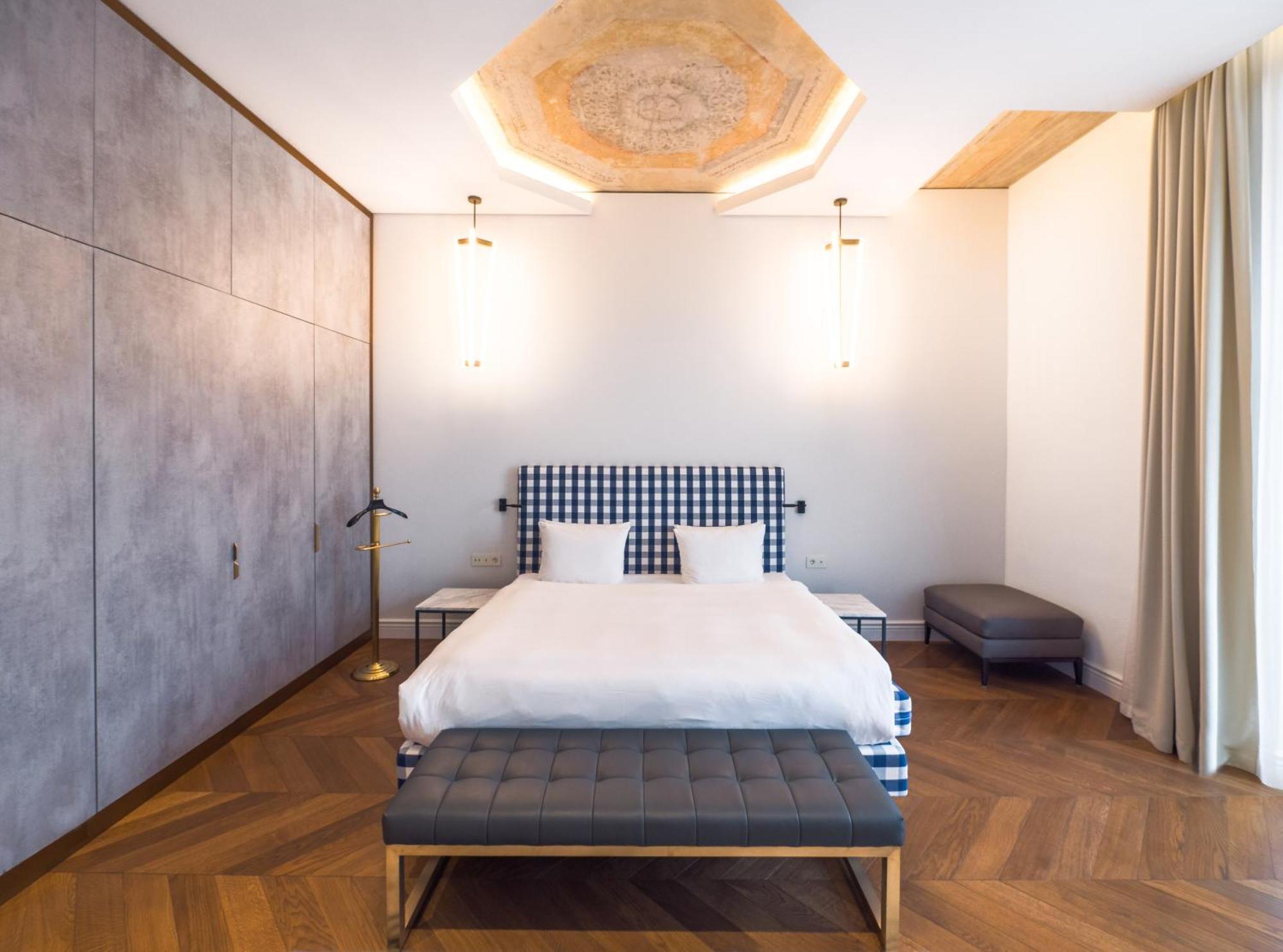 Hotel Pacai, Vilnius, A Member Of Design Hotels ภายนอก รูปภาพ A bedroom at the hotel