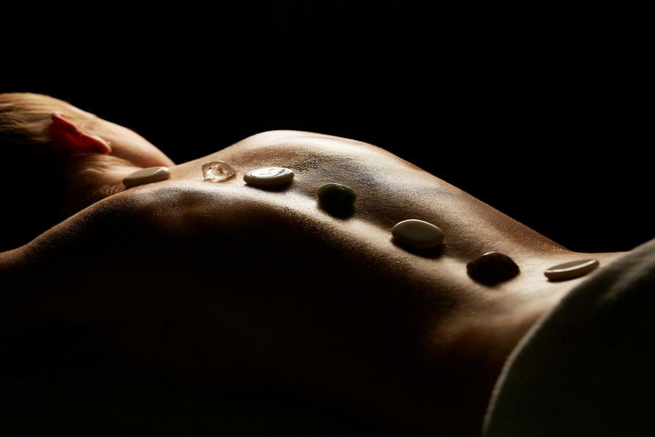 Hotel Pacai, Vilnius, A Member Of Design Hotels ภายนอก รูปภาพ Hot stone massage