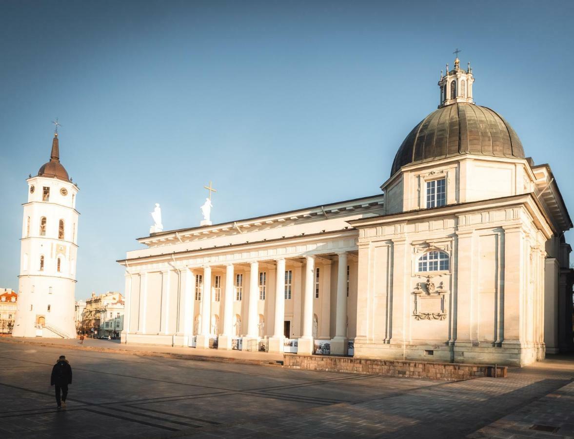 Hotel Pacai, Vilnius, A Member Of Design Hotels ภายนอก รูปภาพ The Cathedral of the Immaculate Conception of the Virgin Mary