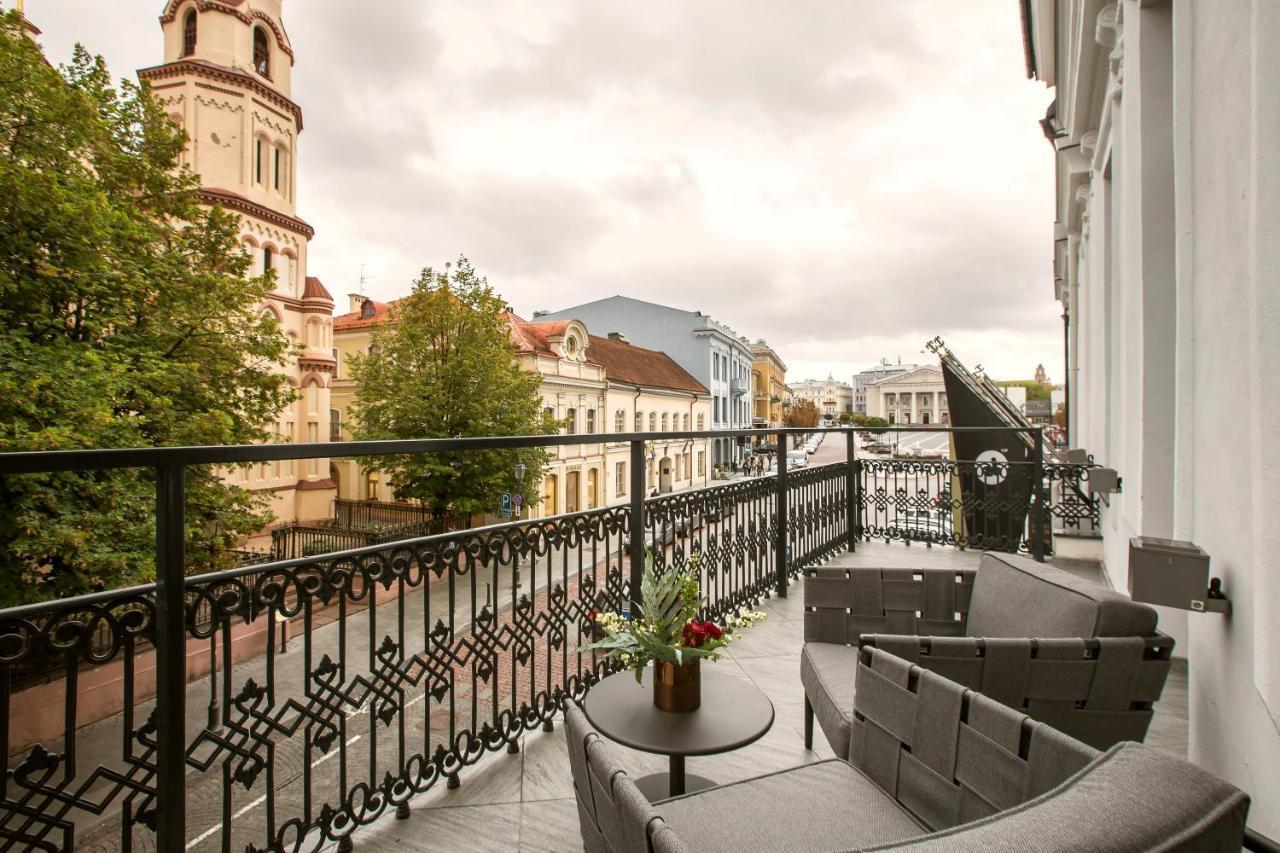 Hotel Pacai, Vilnius, A Member Of Design Hotels ภายนอก รูปภาพ A balcony in Vilnius, Lithuania
