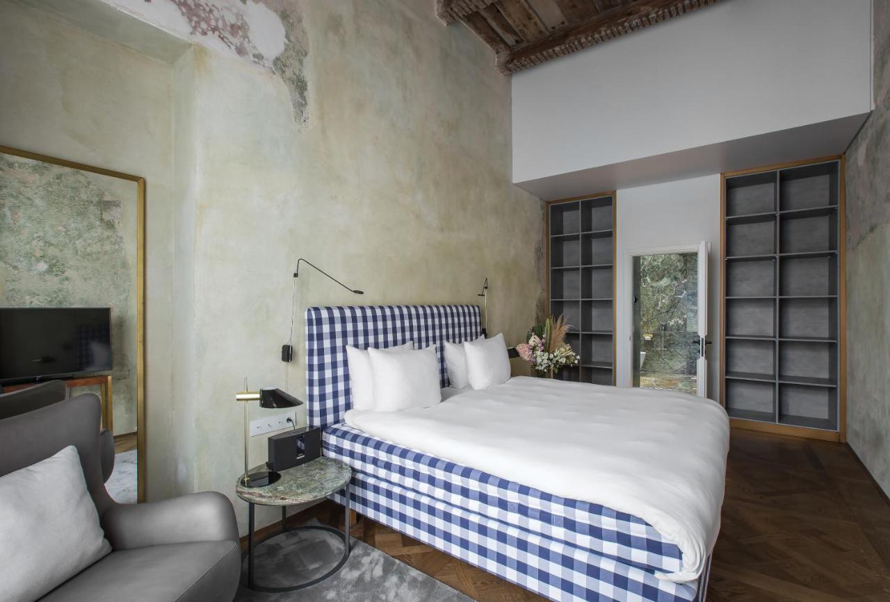 Hotel Pacai, Vilnius, A Member Of Design Hotels ภายนอก รูปภาพ A Hästens bed