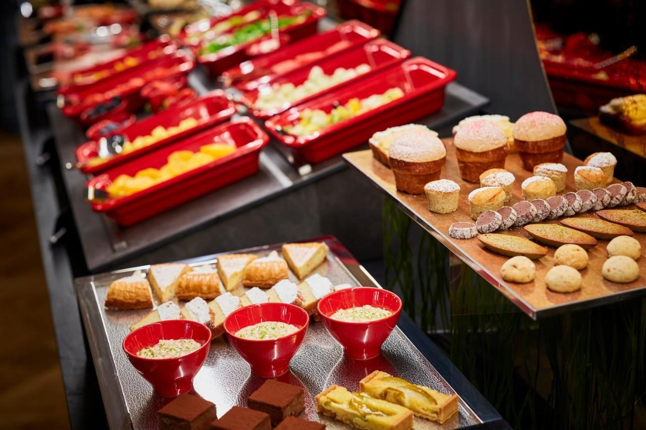 Hotel Pacai, Vilnius, A Member Of Design Hotels ภายนอก รูปภาพ A buffet at a hotel